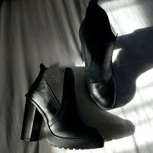 ASOS BLACK CHUNKY HEEL BOOTIES